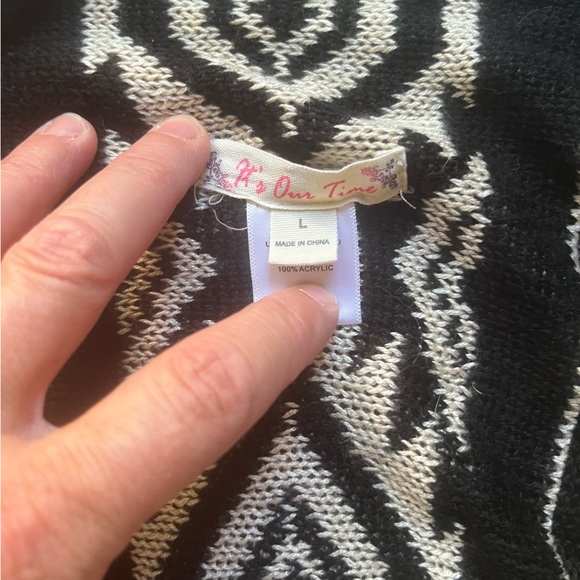 It’s Our Time Boho Tassled duster vest (L) - Picture 6 of 6